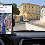 Google Maps a indicar uma viragem proibida num trajecto em Torres Novas